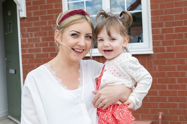 First-timers in Faringdon delight in new-build home–along with two-year-old Elsie and pet Max!